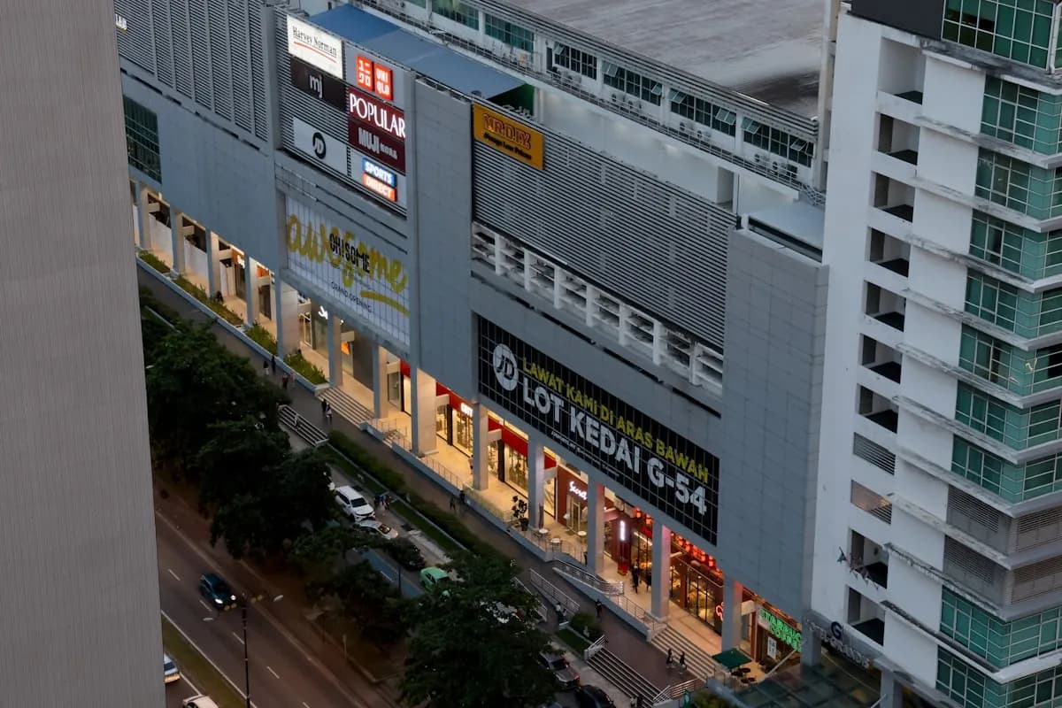 Mall del Alto Opens Late April — H&M, Calvin Klein, Go-Karts, and 250 Stores Coming to Cuenca