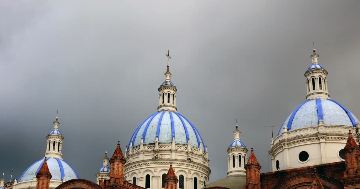 Should You Buy Property in Ecuador? The Case for Waiting