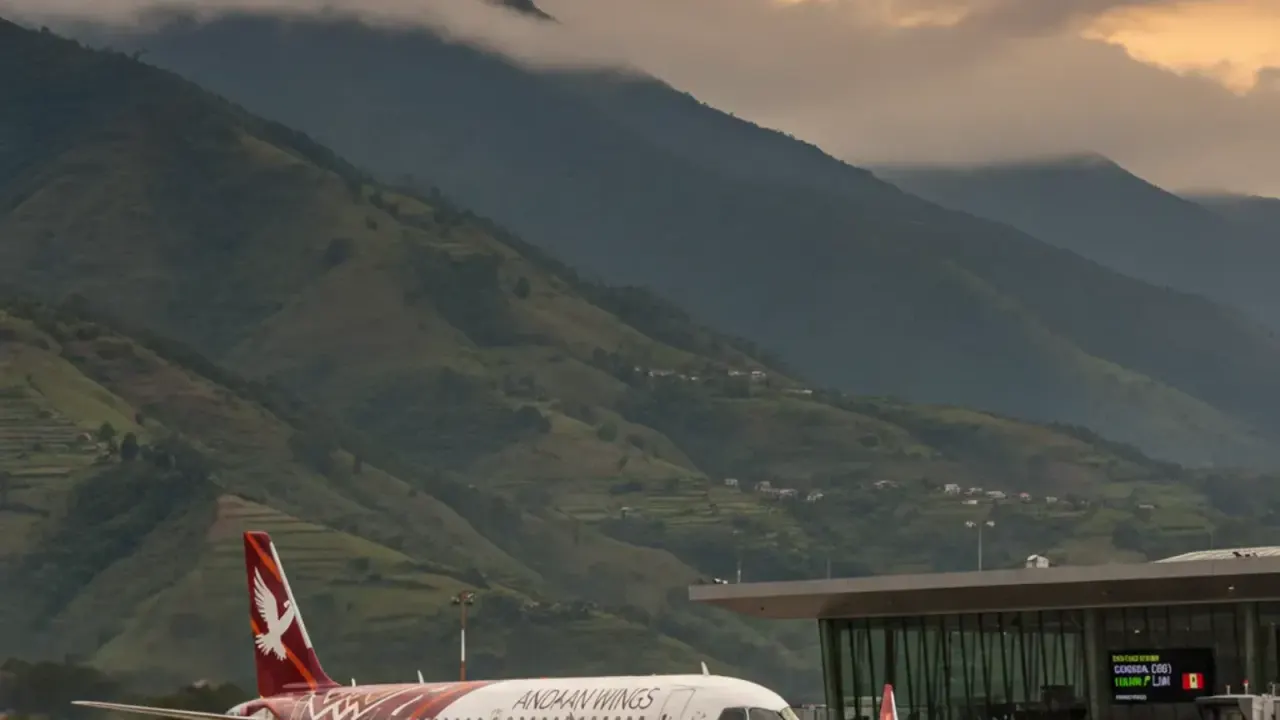 Cuenca-Chiclayo Flight Plans Move to an Airport Worklist